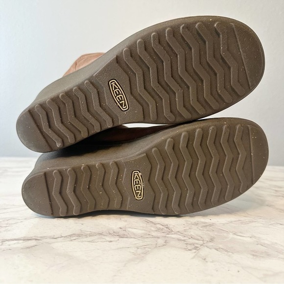 Keen Akita Pull On Leather Mid Calf Chelsea Boot Wedge Heel Women’s Size 8.5 EUC - Picture 8 of 10